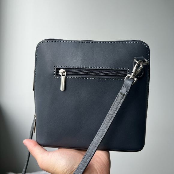 Genuine leather mini cross body bag Italy - Picture 4 of 4